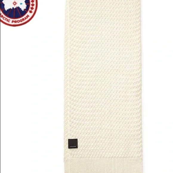 Canada Goose Cream Basket stitch Scarf - Picture 2 of 9